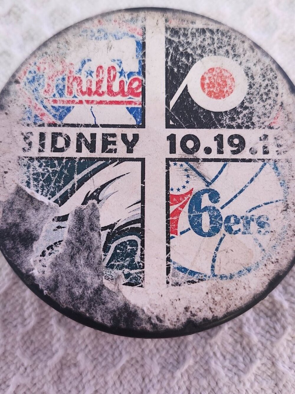 Official Rubena Brand Hockey Puck - Philadelphia Sports Teams - Sidney 10.19.19 - Picture 1 of 7